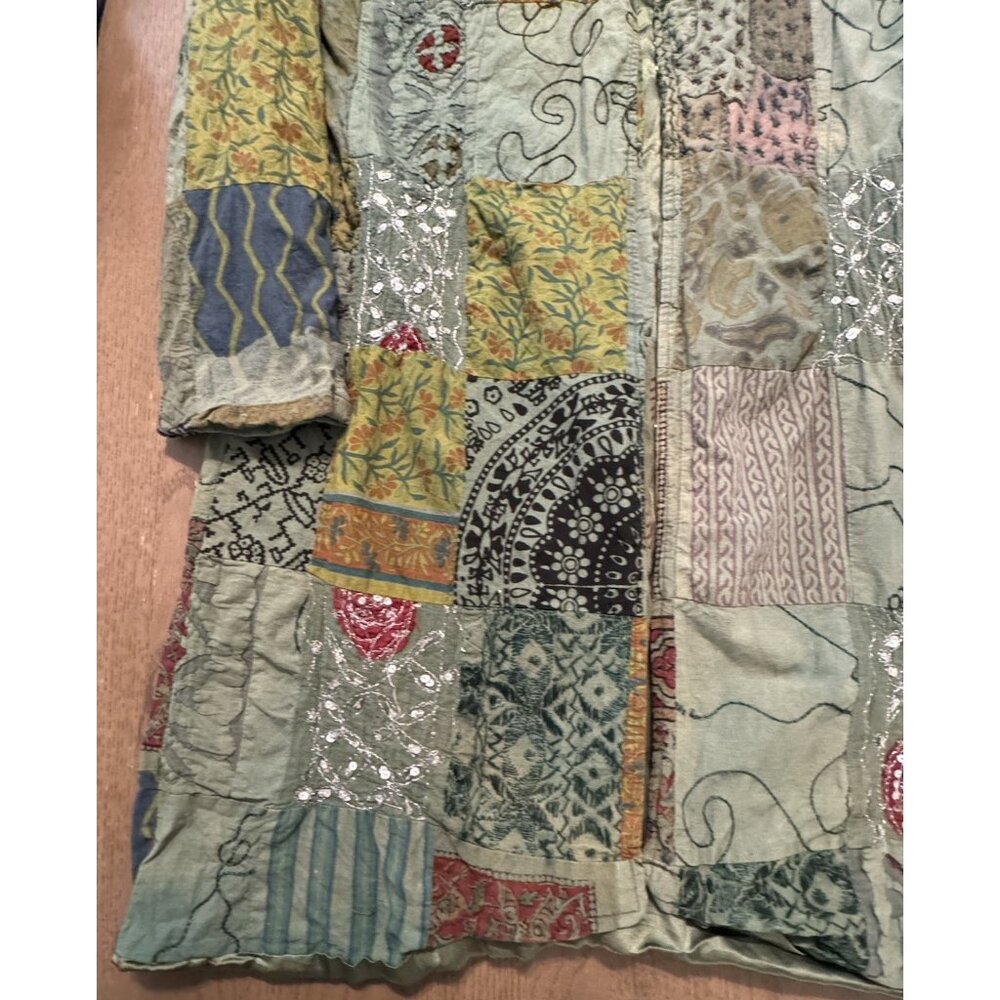 Patchwork kantha quilt kimono Jacket Green Embroidered Boho Art to Wear Hippie - Picture 16 of 16